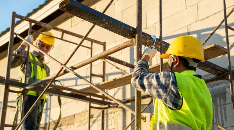 Professional gutter cleaning in Warthen, GA